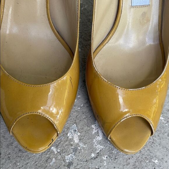 Jimmy Choo patent leather slingbacks - Picture 4 of 8